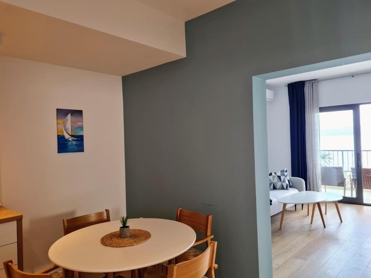 Beachfront Comfort Apartments Sinajko Podgora Exterior photo